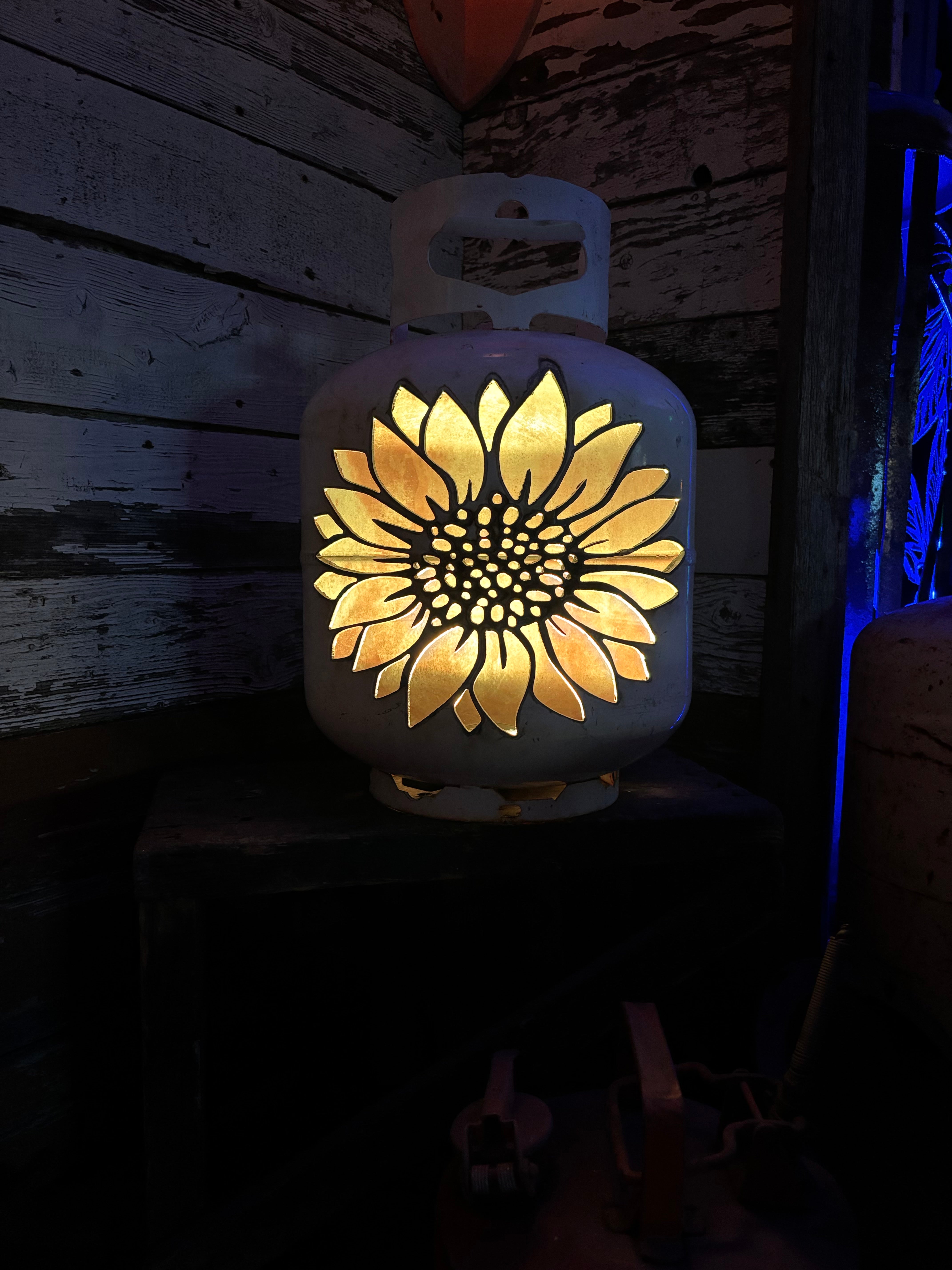 20lb Upcycled Patio Lantern, Sunflower Head