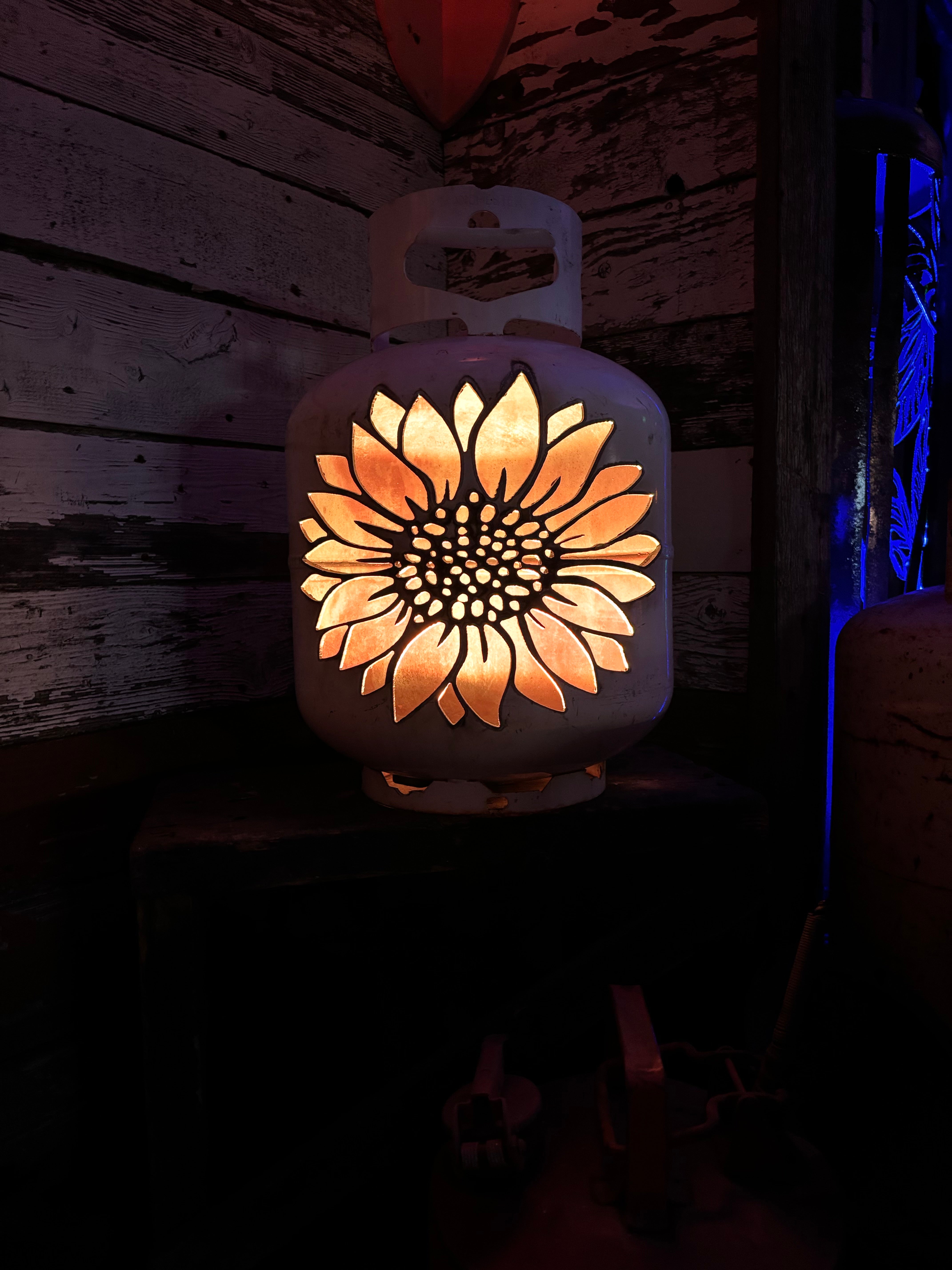 20lb Upcycled Patio Lantern, Sunflower Head