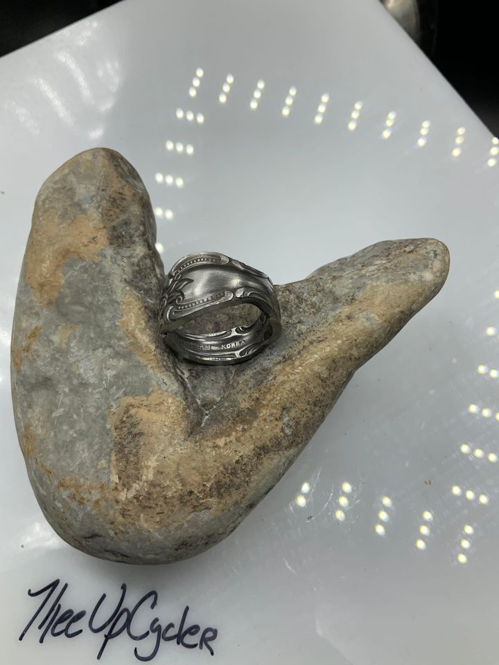Ring 172 – Stainless Floral Ring Size 11