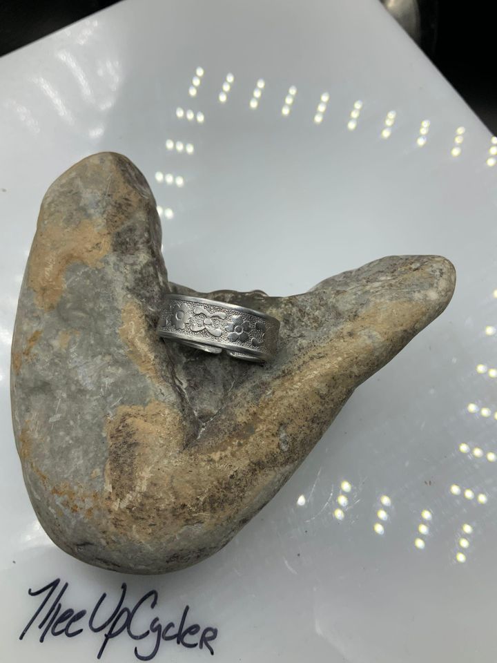 Ring 174 – Floral Ring Size 11