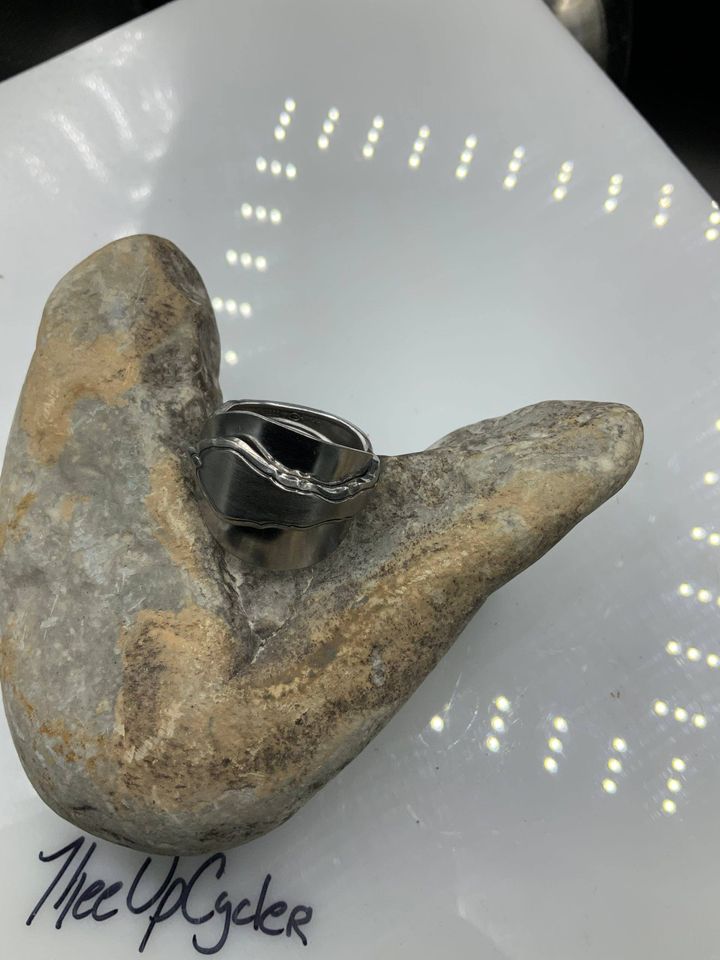 Ring 184 – Oneida Stainless Spoon Ring Size 12