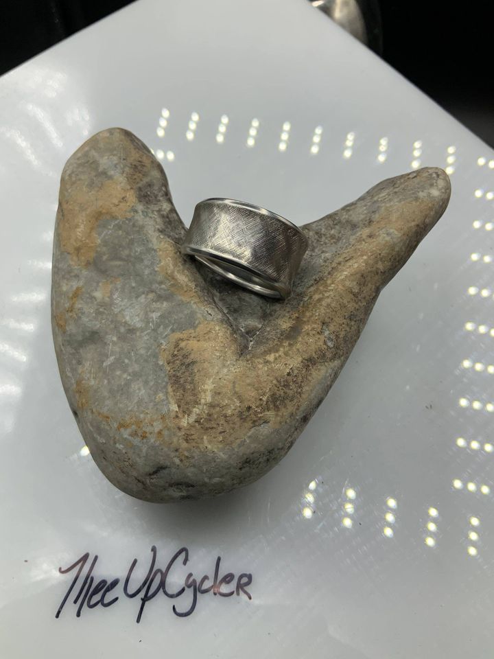 Ring 200 – Cross Hatched Wide Band Ring Size 13
