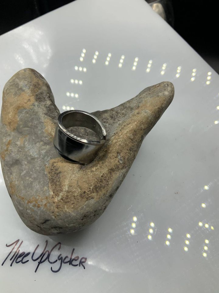 Ring 220 – Smooth Ring Size 11