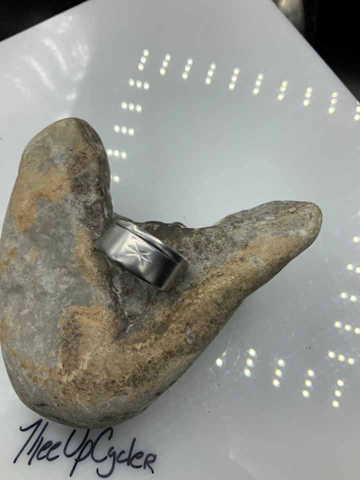 Ring 185 – Stainless Star Ring Size 12