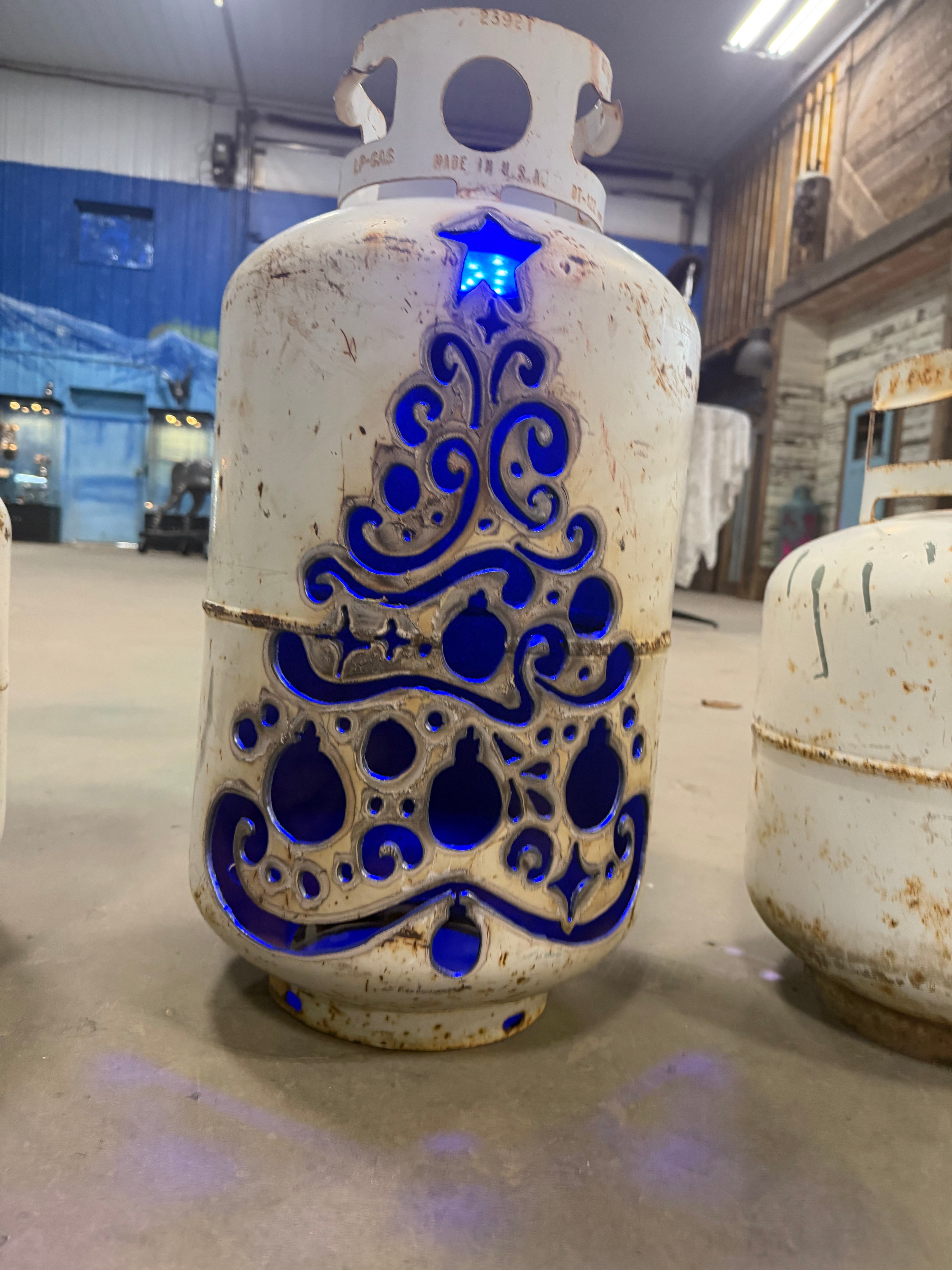 30lb Upcycled Patio Lantern, Oh Christmas Tree