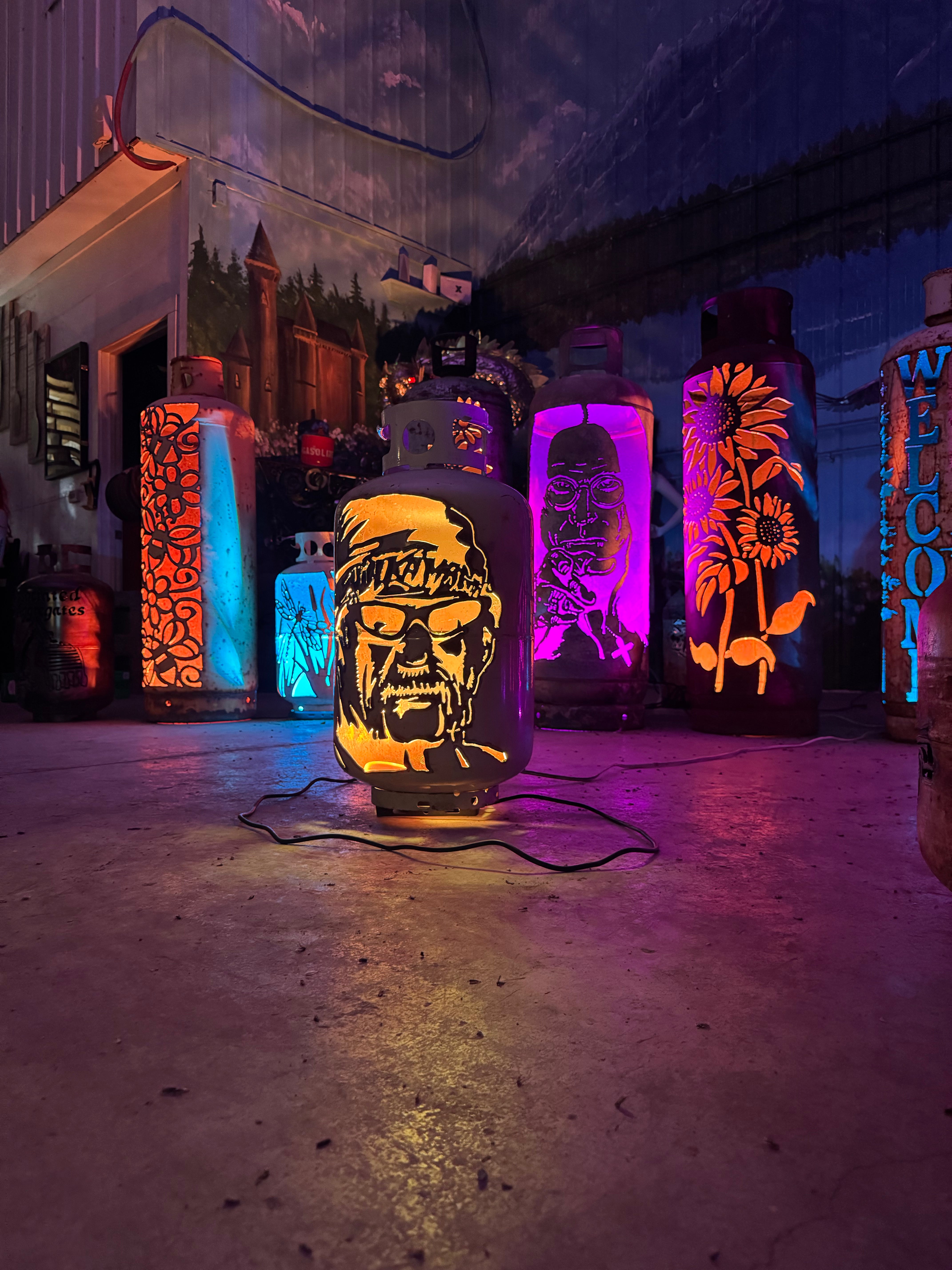 30lb Upcycled Patio Lantern, Hulk Hogan Hulkimania