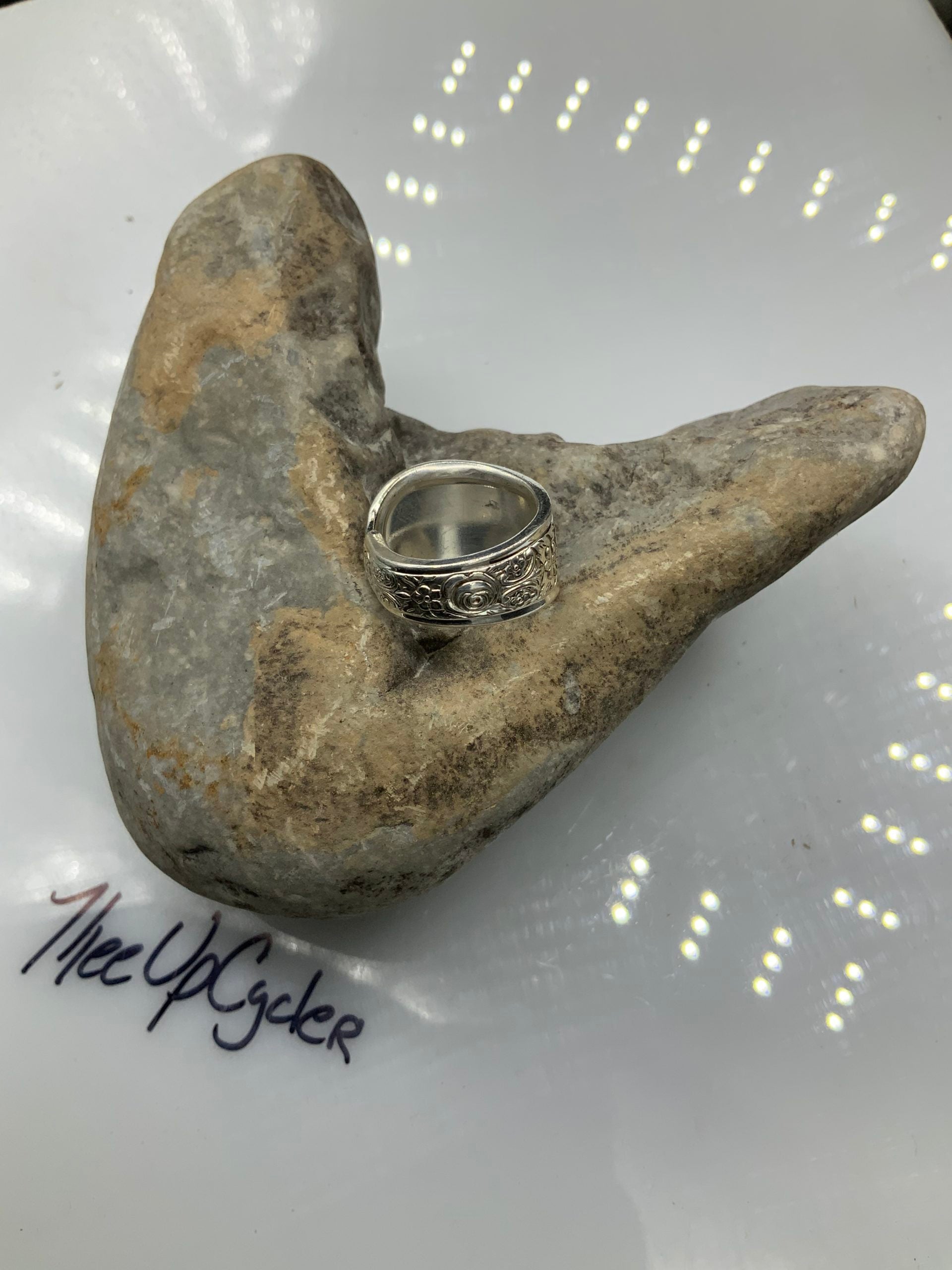 Ring 28 - 1847 Rogers Bros Rose Ring - Size 6