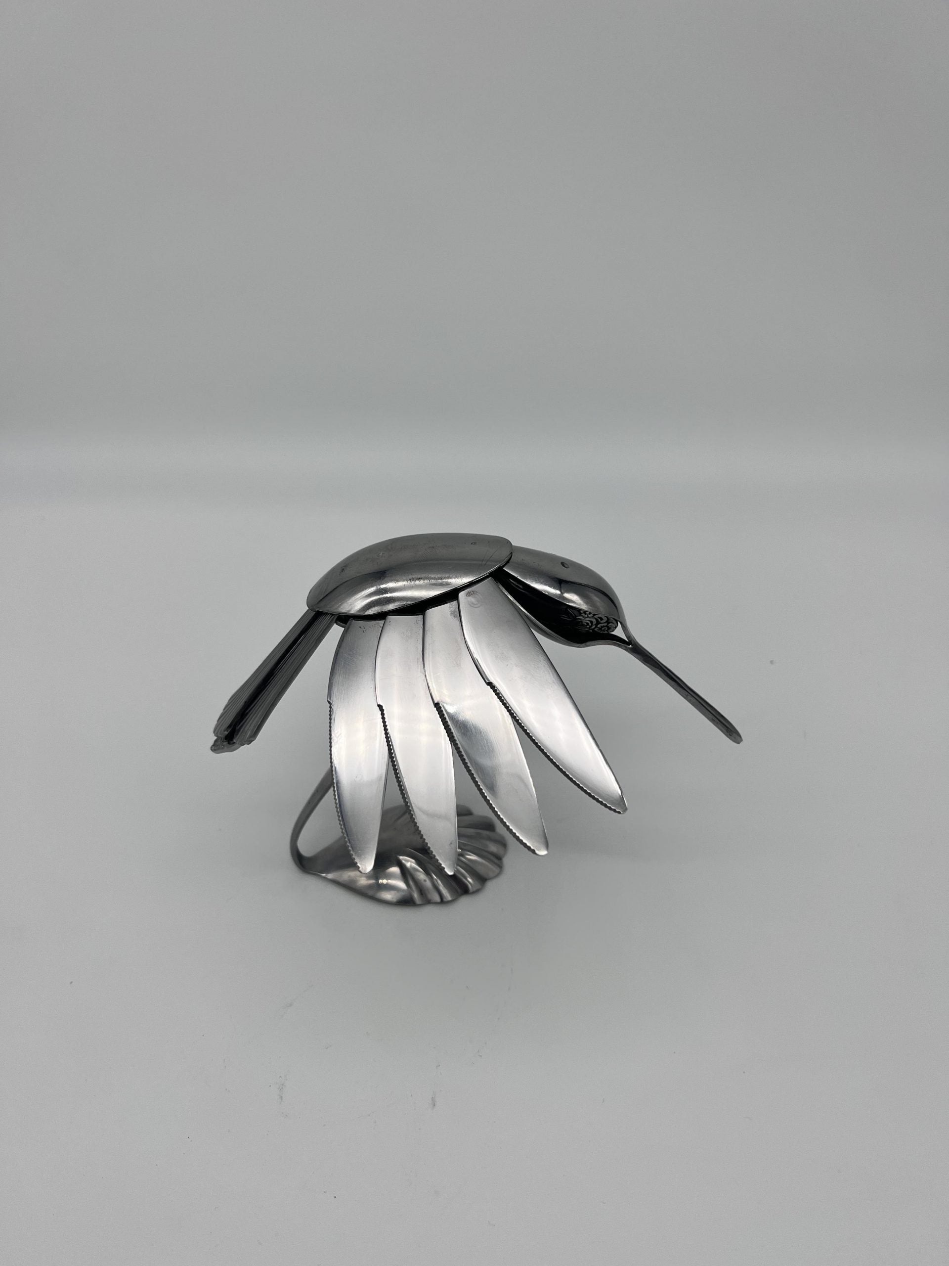 TheeUpCycled Art, Hummingbird