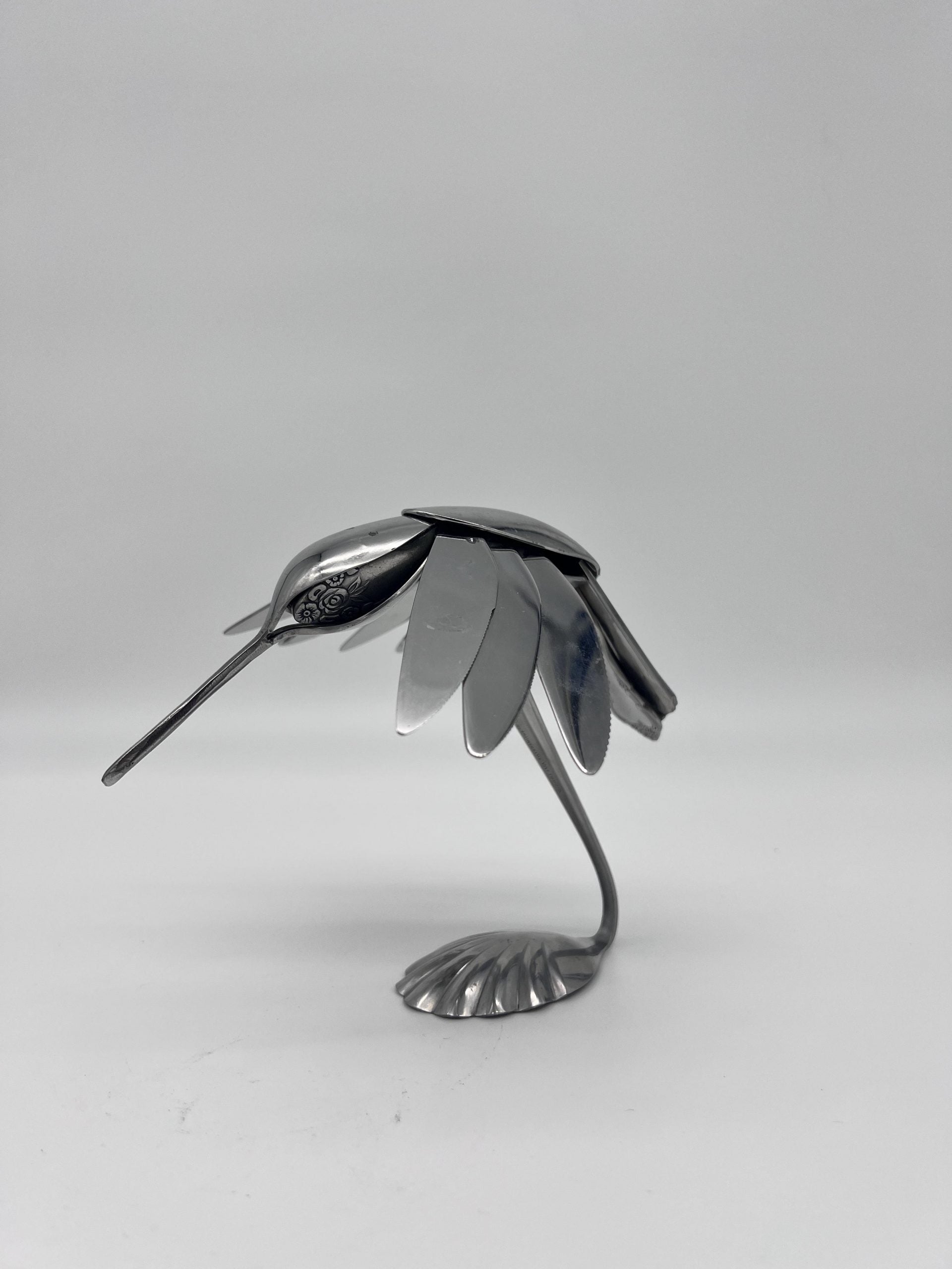 TheeUpCycled Art, Hummingbird