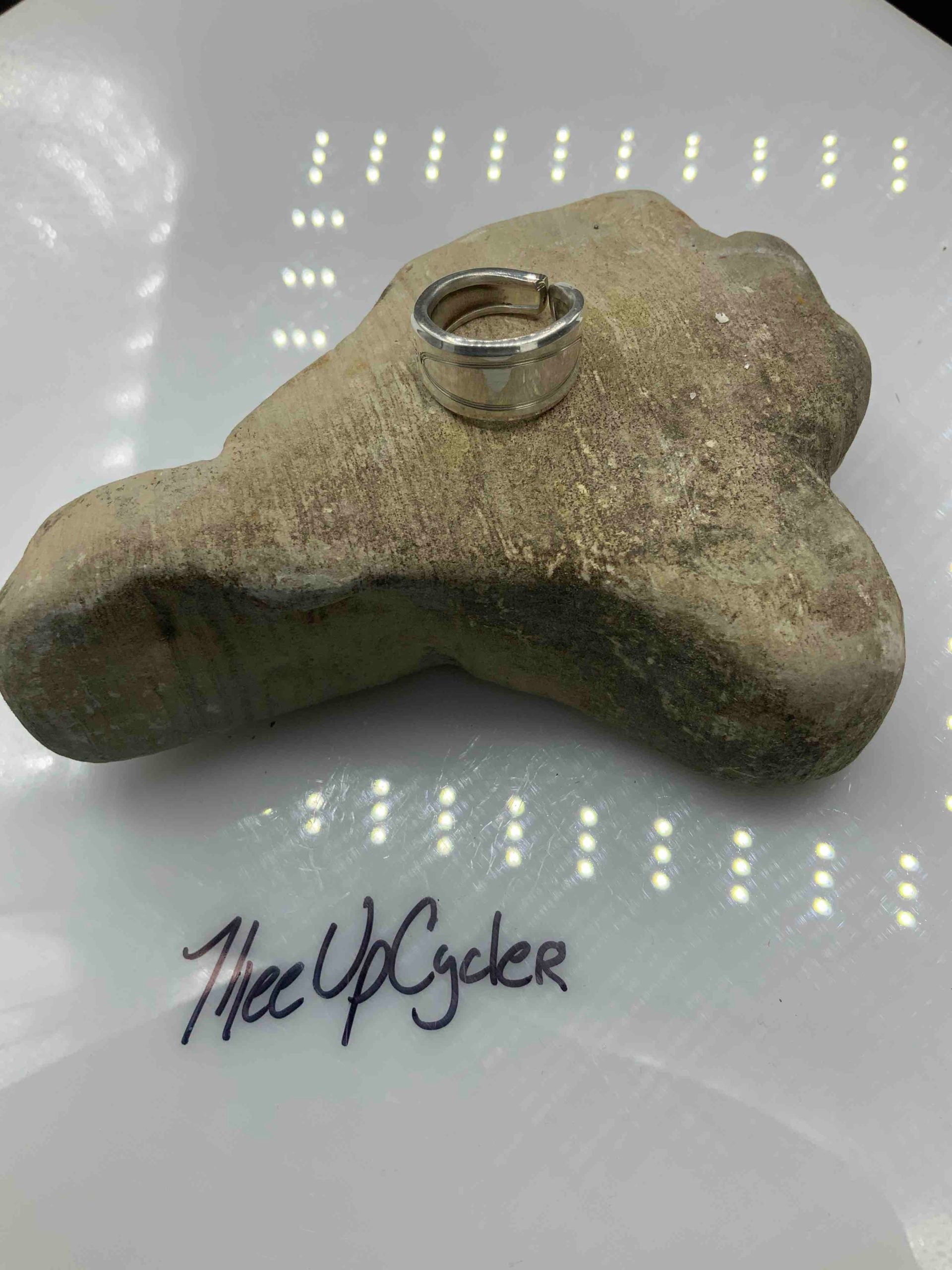 Ring 5, 6, and 7 - Thick Band with Oval - Size 5
