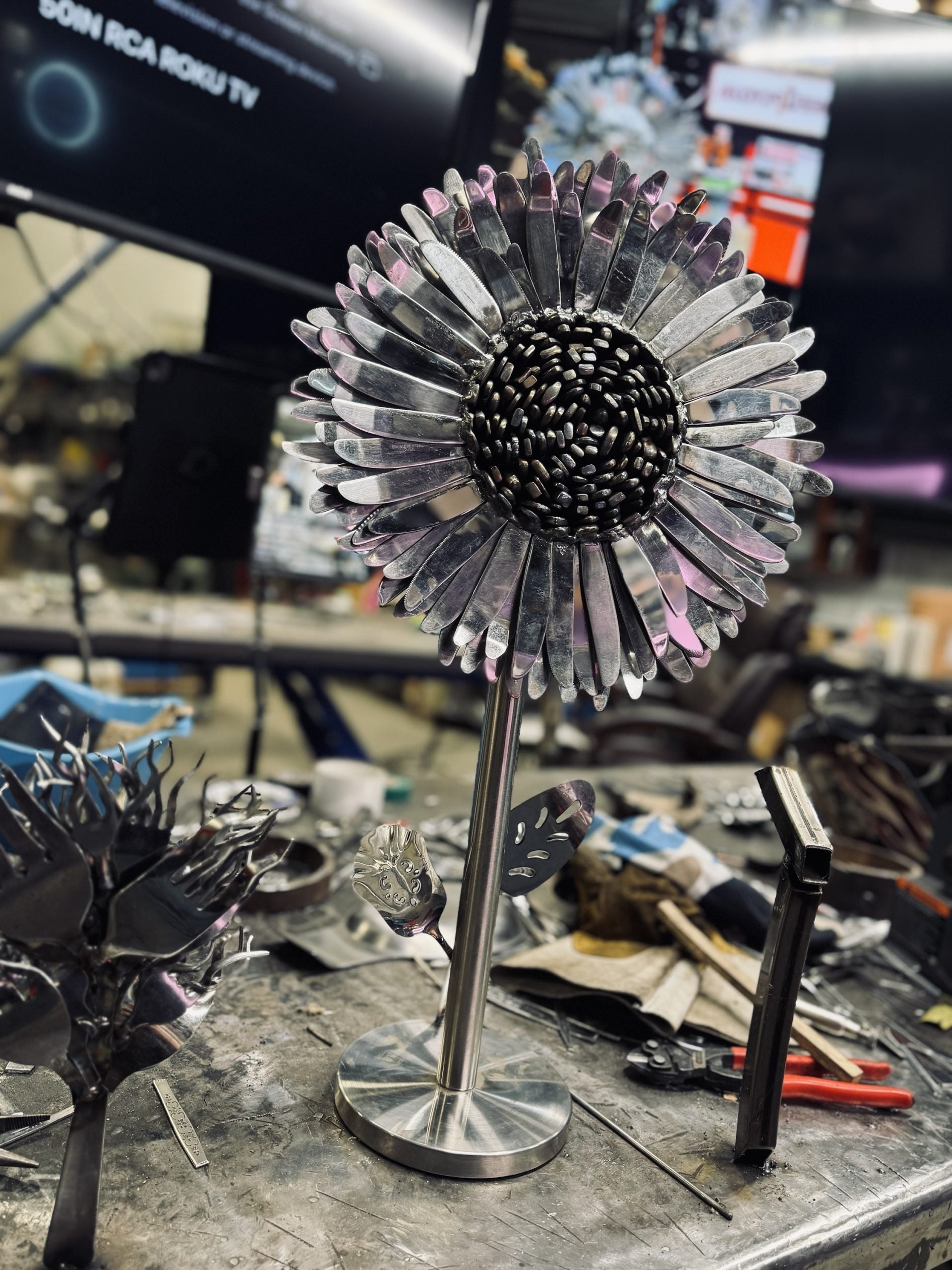 TheeUpCycled Art, Sunflower of Knives