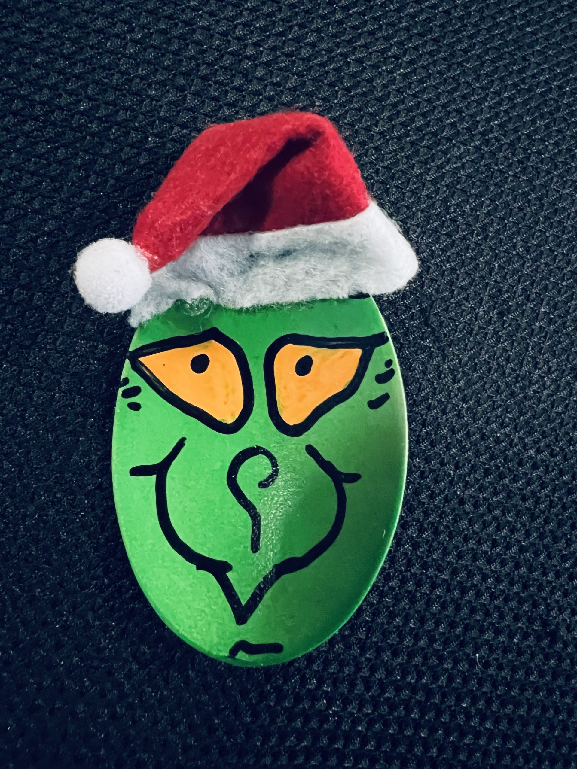 Quick Grab, Tree Ornament, The Grinch (Santa Hat)